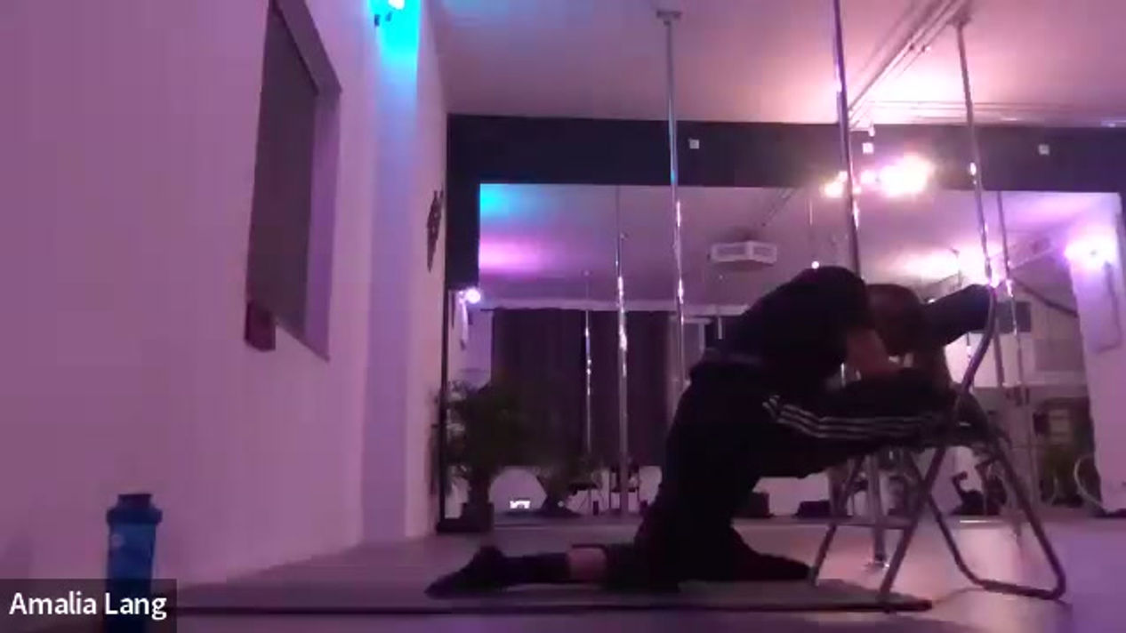 MiddleSplits Level 2 - 26.11.23 - MiddleSplits , Spider Straddles and Froggies